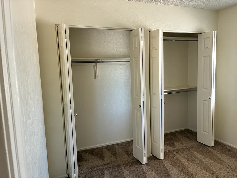 5637 W Yucca St — Photo 27