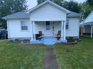 713 N 1st Division St, Mattoon, IL 61938