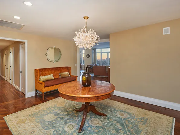 2150 Broadway image 19 of 27