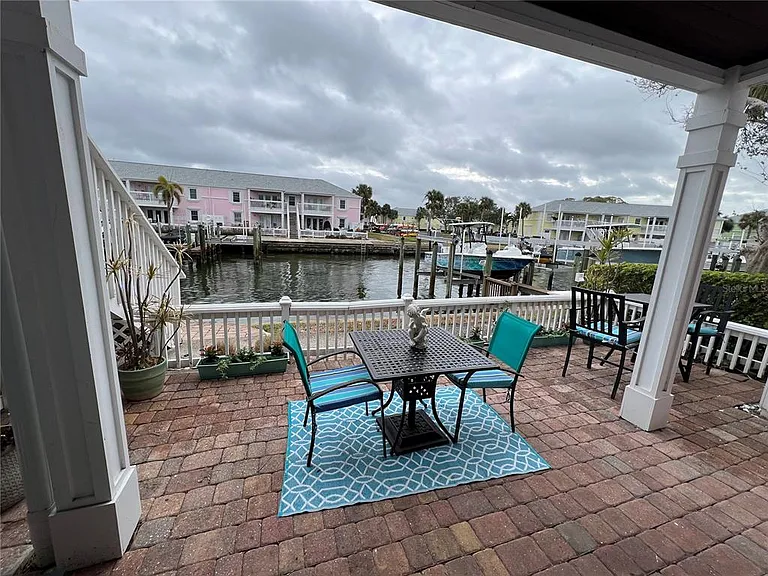 5164 Beach Dr SE #B — Photo 15