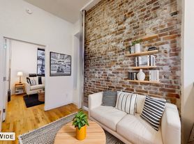 314 E 91st St, New York, NY