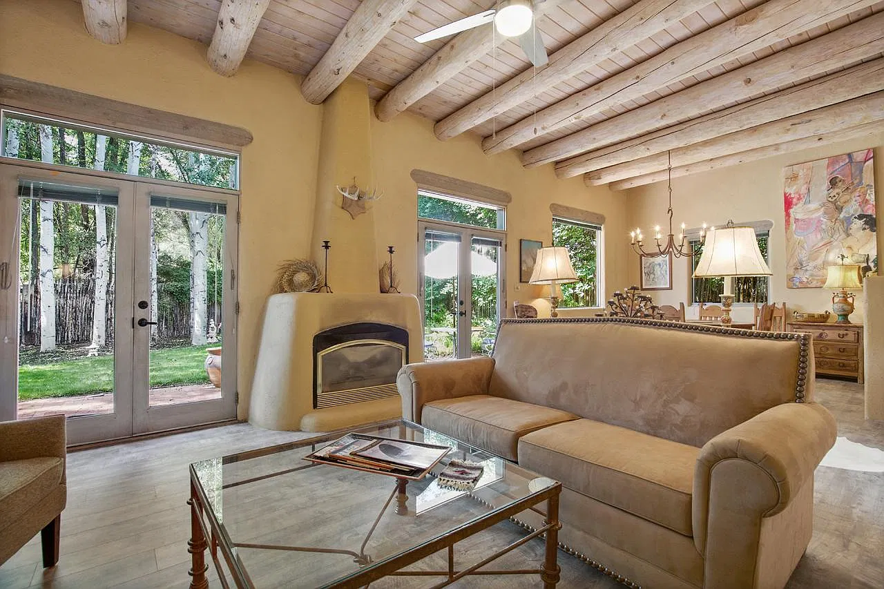 1 bed, 934 sqft, $2,200 — Photo 4