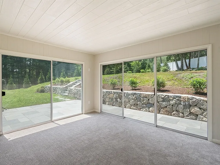 13 Valley Rd — Photo 25