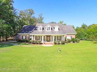 2230 Wildwood Dr, Florence, MS 39073