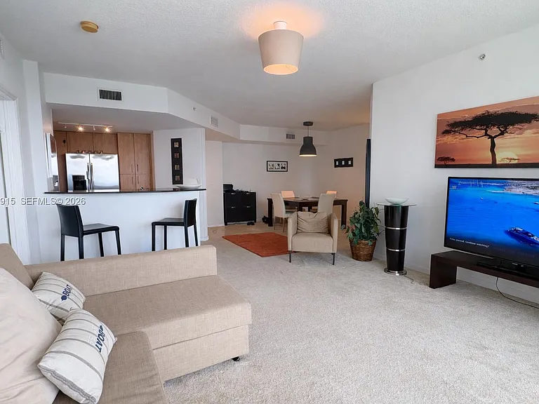 7900 Harbor Island Dr #706 — Photo 6