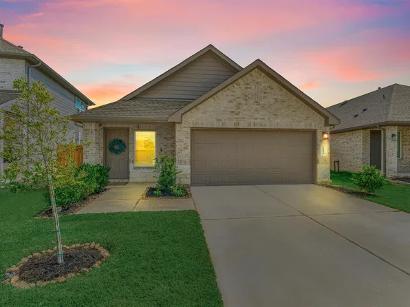20010 Sienna Green Dr, Hockley, TX 77447
