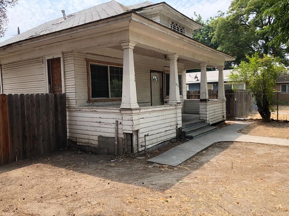 2nd image of 364 Angelus St