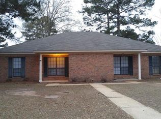 1930 Buck Ln APT A, Albany, GA 31707