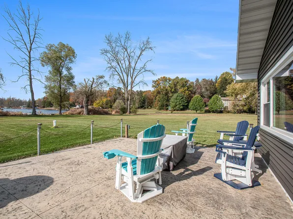 61316 Lewis Lake Rd, Vandalia, MI 49095