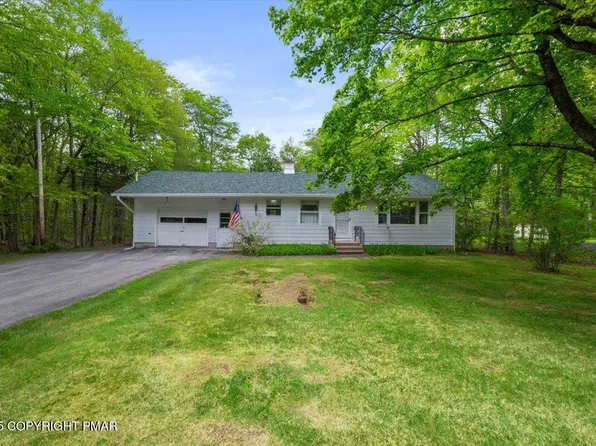 126 Keystone Ln, Tobyhanna, PA 18466