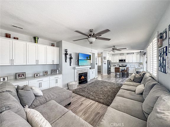 3rd image of 8574 De Loss Dr