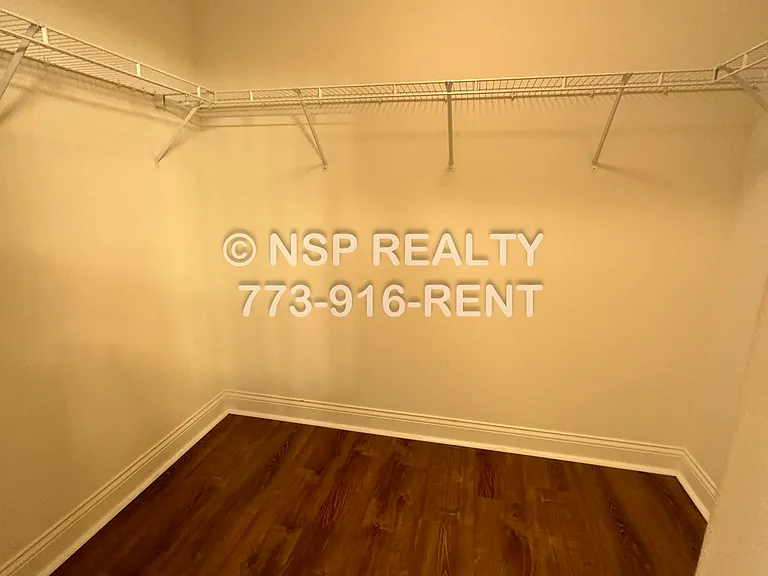 2-20 Itasca Pl #420 — Photo 11