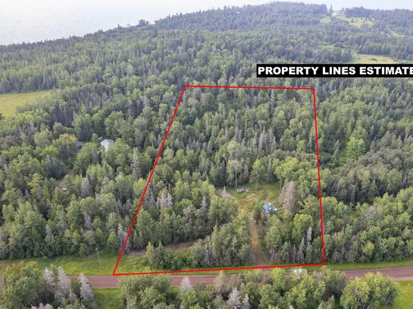 1306 Old North Shore Rd, Duluth, MN 55804