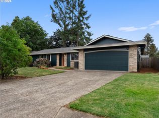 850 NE 22nd St, Gresham, OR 97030