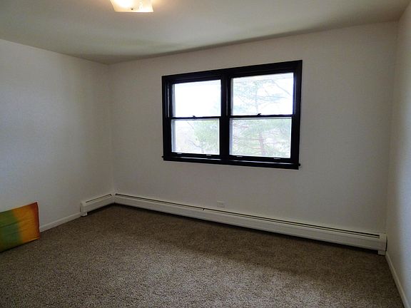 4th image of 205 Country Club Dr APT 3B