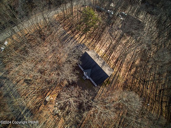 3rd image of 139 Mallard Ln