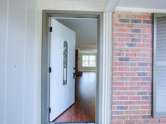 5th image of 13123 Stone Dr