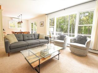 92 Manor Rd, Red Hook, NY 12571