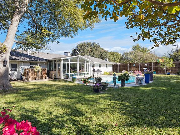 2nd image of 4209 Bilglade Rd