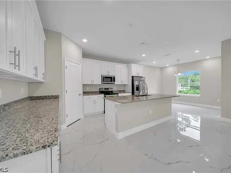 543 McArthur Blvd — Photo 16