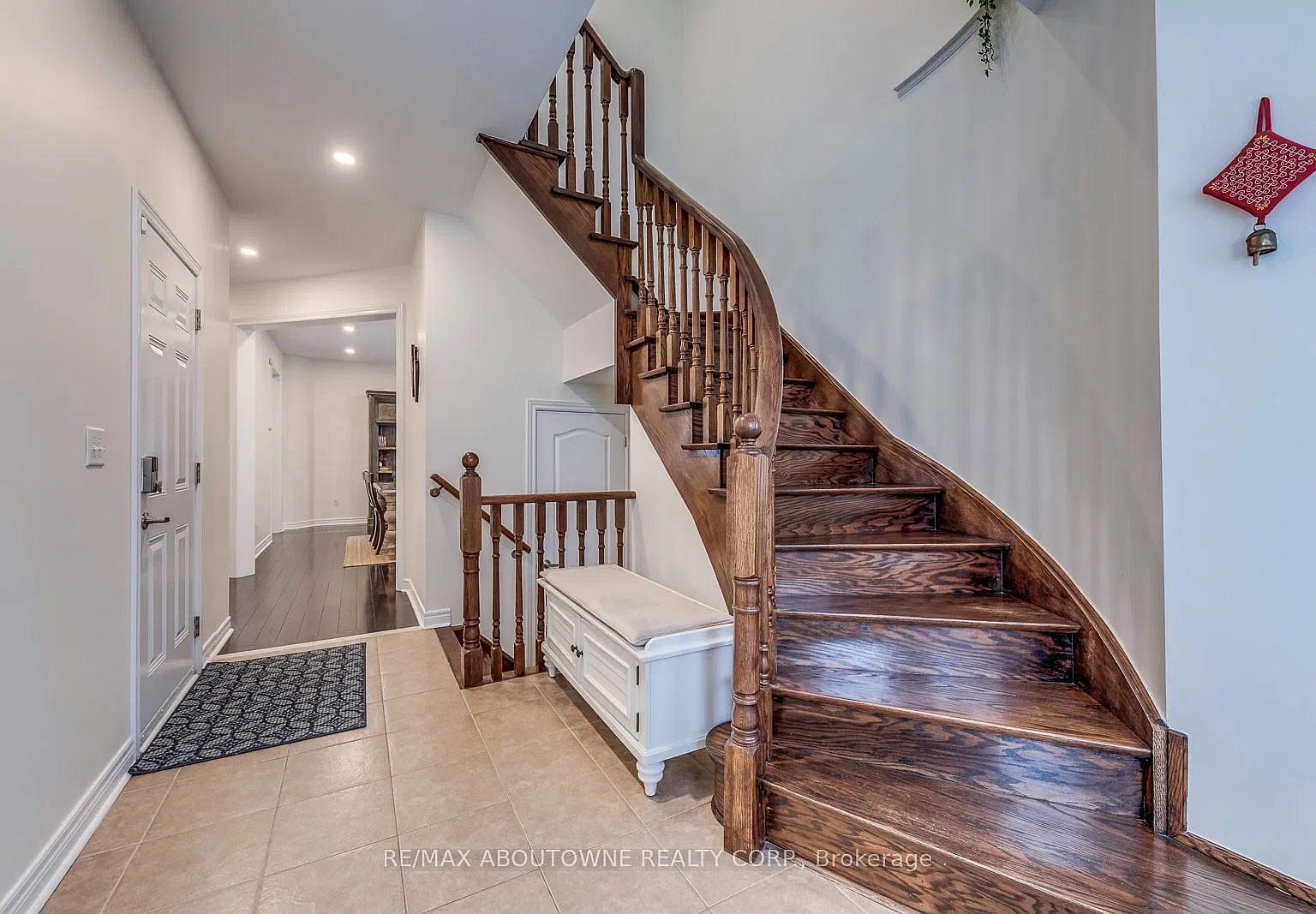 4 bed, $4,490 — Photo 4