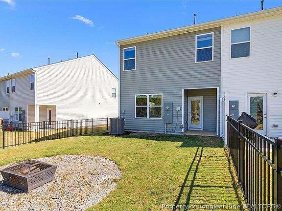 2nd image of 184 Starlight St