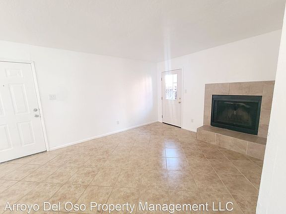 5th image of 1233 Menaul Blvd NW #B