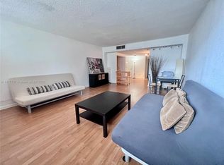 825 Brickell Bay Dr APT 446, Miami, FL 33131