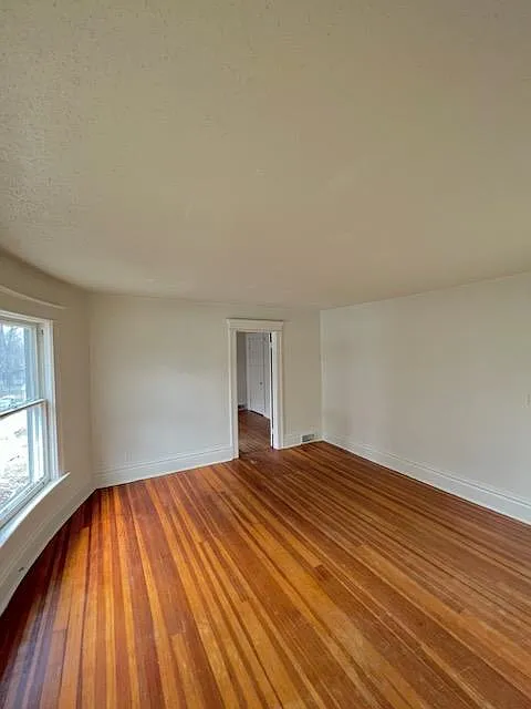 904 W Stephenson, Apt #4 — Photo 3
