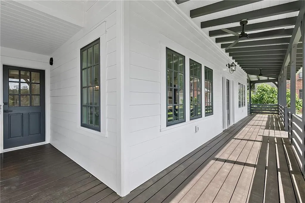 4 bed, 5.0 bath, 2500 sqft, $4,500 — Photo 3