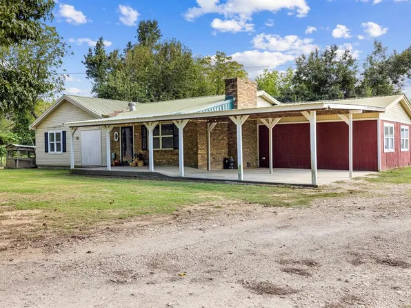 2622 Snow Rd, Broken Bow, OK 74728