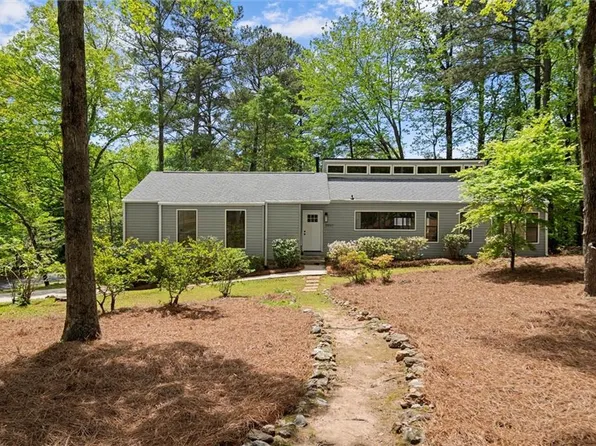 3510 Holliglen Dr, Marietta, GA 30062