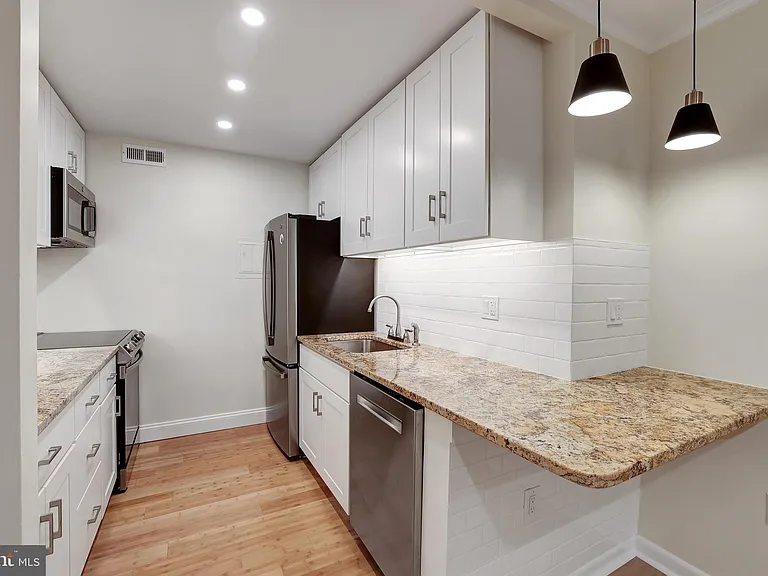 2711 Ordway St NW #302 — Photo 15