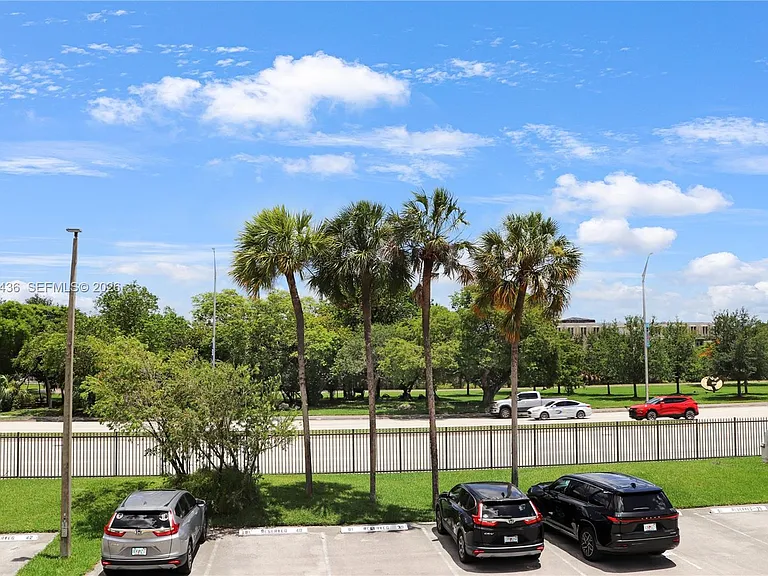 10425 SW 112th Ave #204 — Photo 21