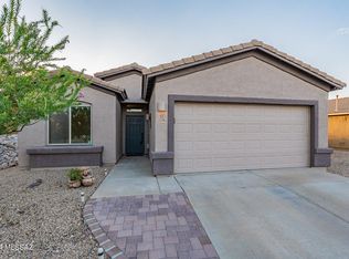 530 S Sunny Rock Dr, Vail, AZ 85641