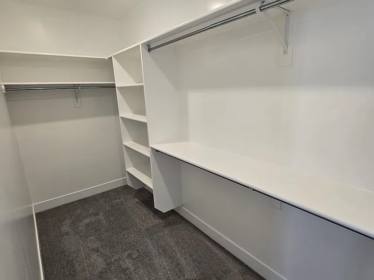 880 N Sapphire St — Photo 6