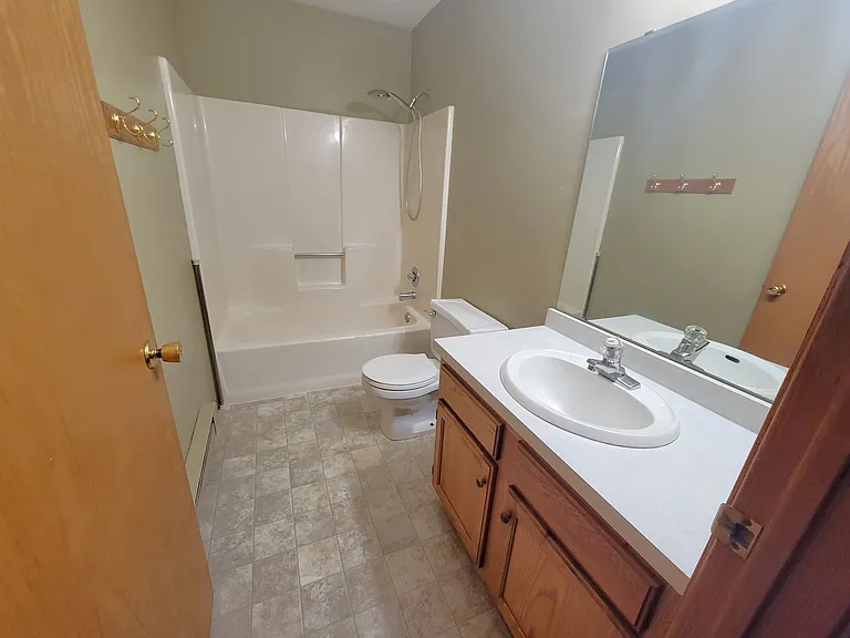 704 8th St N #2 — Photo 13