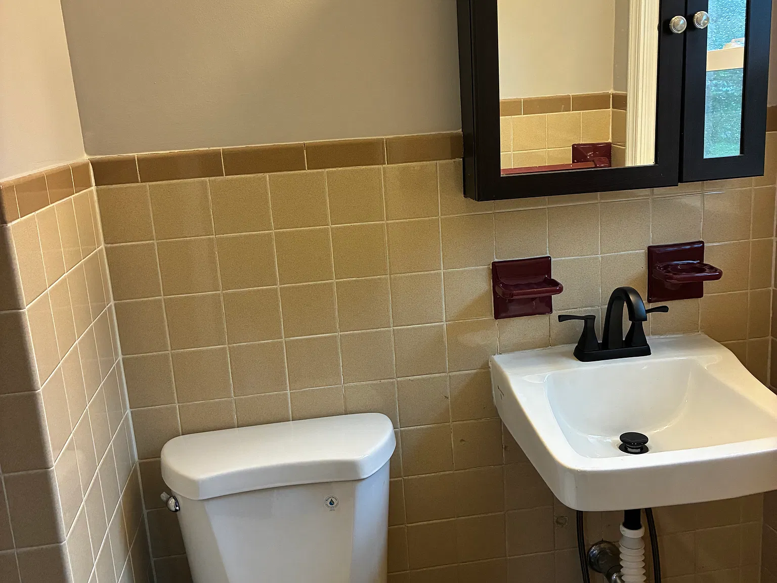 3 bed, 1500 sqft, $2,450 — Photo 2