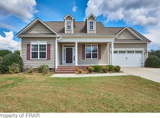 2059 Teesdale Dr, Hope Mills, NC 28348
