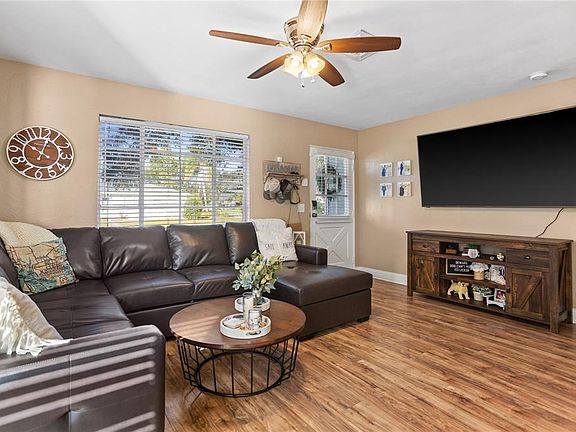 4th image of 702 63rd St S