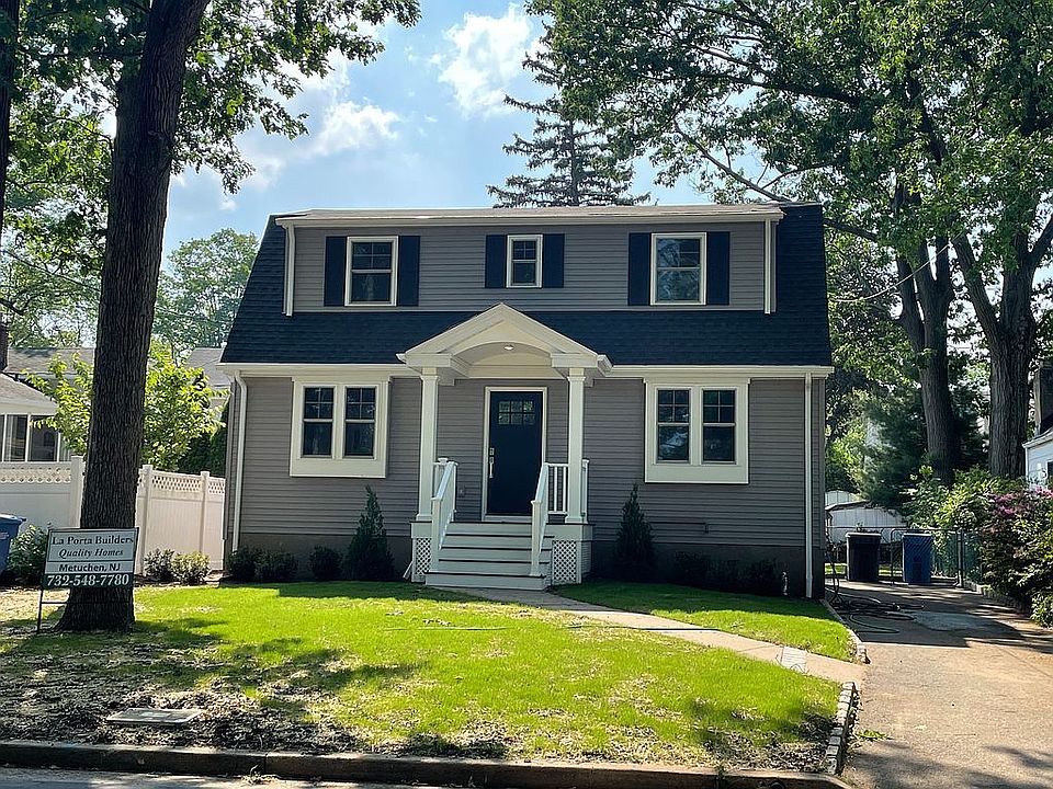 15 McCoy Avenue