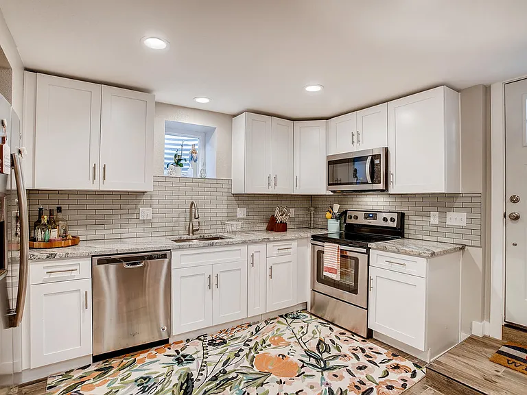 4341 N Eliot St — Photo 2