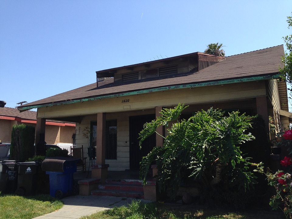 2nd image of 1630 W 53rd St