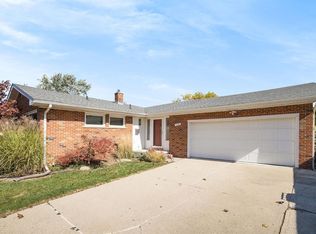 1553 Glastonbury Rd, Ann Arbor, MI 48103
