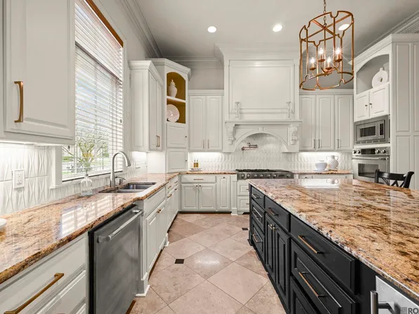 2602 Cedar Lodge Dr, Baton Rouge, LA 70809