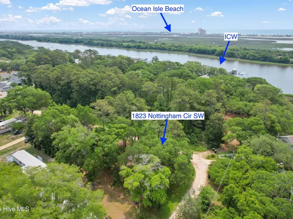 1823 Nottingham Circle SW, Ocean Isle Beach, NC 28469