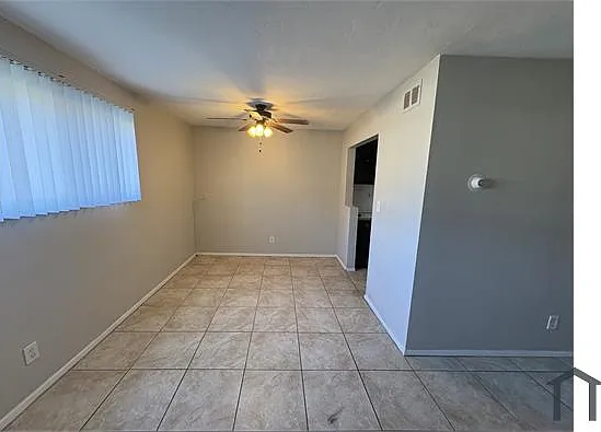 4541 E 104th St #1 — Photo 3