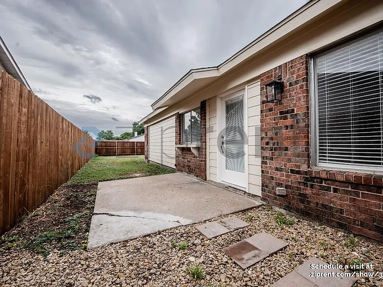 2829 Lancer Ln — Photo 18