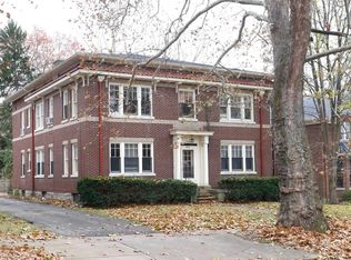 216 Sycamore Rd, Lexington, KY 40502