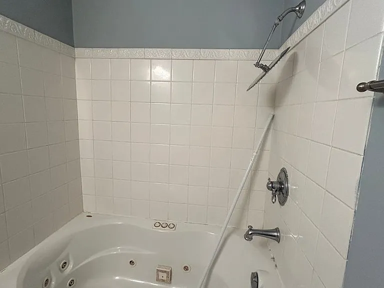 1012 Farr Ct — Photo 19